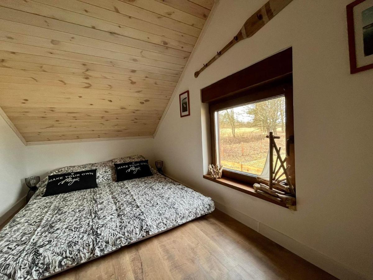 Zielona Chatka Nad Sapina Pozezdrze Exteriér fotografie