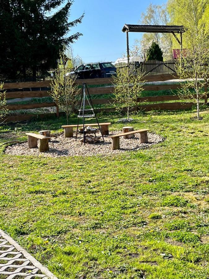 Zielona Chatka Nad Sapina Pozezdrze Exteriér fotografie